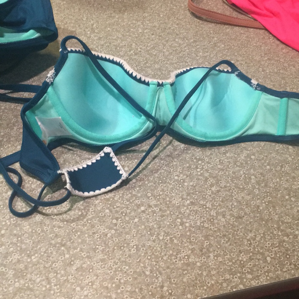 34-36C, 36DD - Picture 7 of 7